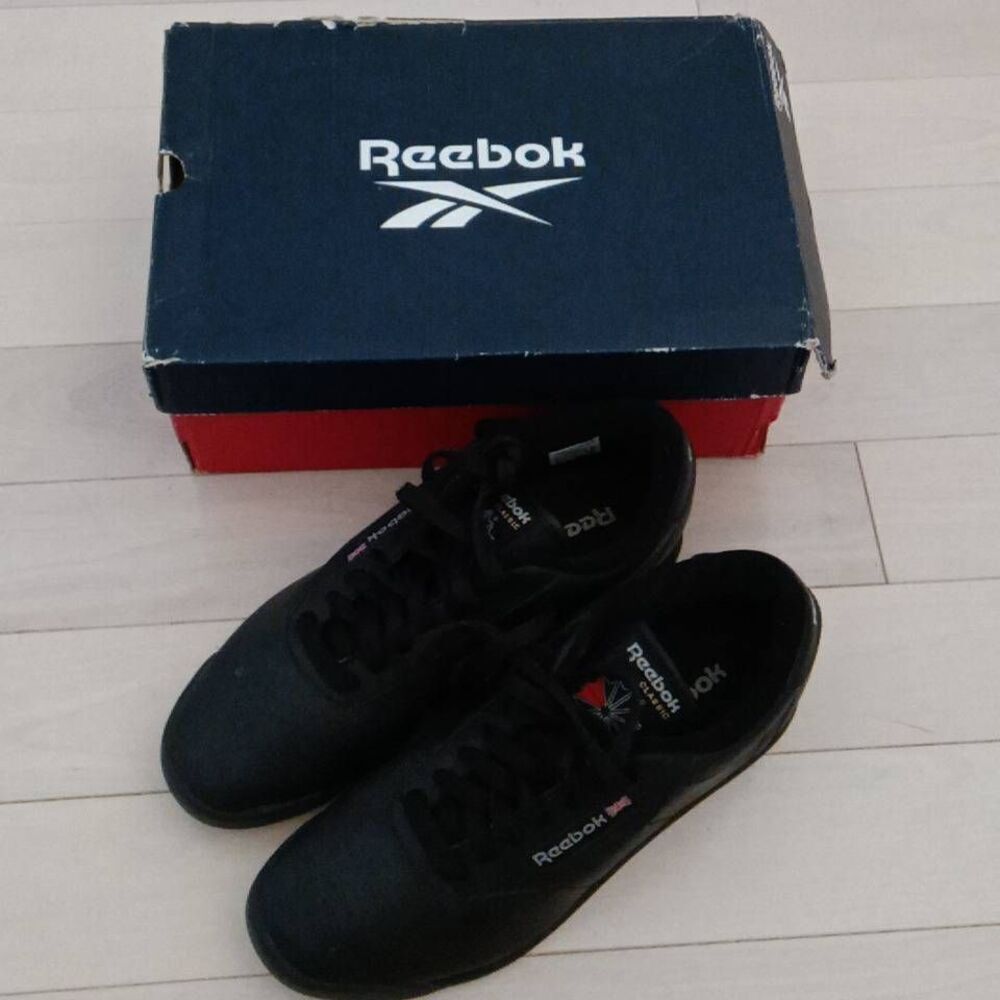 Reebok Women's Classic Princess Aerobics Low-Cut Sneakers Shoe, Black Size 9